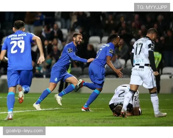 埃斯托里尔战术解析：精准控场与高效反击彰显实力