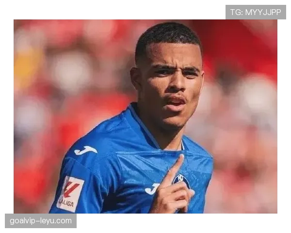 迪马利亚闪耀赛场：技术大师以惊艳盘带与创造力引领球队