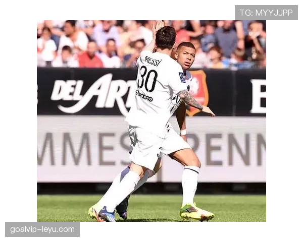 凯塞多展现超凡传球视野,助球队取胜表现亮眼 凯塞多展现超凡传球视野,助球队取胜表现亮眼