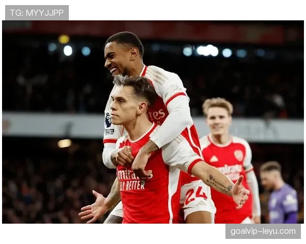 英超激战：伯恩利迎战阿森纳，双方状态分析与比赛前瞻