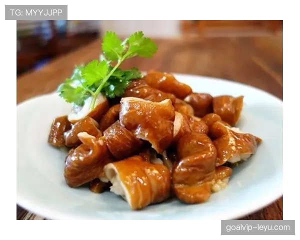 刷到高亭宇的生活片段，连夜宵都称好几克，随便一看比我整个月还认真